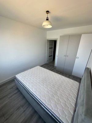 Apartament cu 3 camere de inchiriat in zona Tractorul - imagine 2