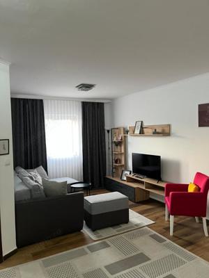 Apartamet 3 camere de inchiriat in zona Valea Ceatii - imagine 3
