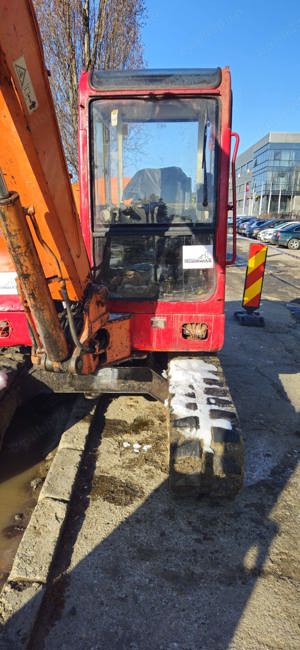 Excavator pe senile de cauciuc, greutate 6t - imagine 3