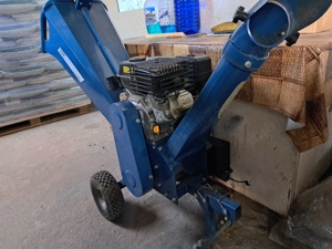 Vand tocator crengi motor benzina 6cp 