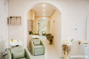 Posturi disponibile Coafeza  , Hairstyling , Frizer , Make up ,Extensii par  - imagine 2