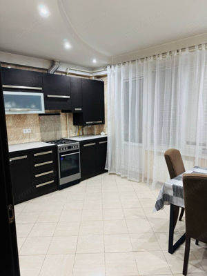 Inchiriere garsoniera zona Liceului Saguna - imagine 4