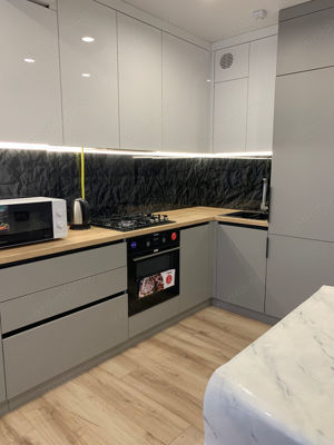 2 camere in zona Centru Civic - imagine 3