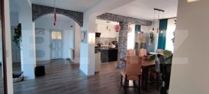 Casa cu 7 camere, 405 mp, in zona Decebal
