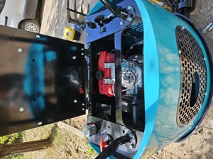 Mini excavator 1T + 9 accesorii - imagine 2