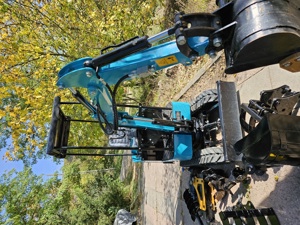 Mini excavator 1T + 9 accesorii - imagine 10