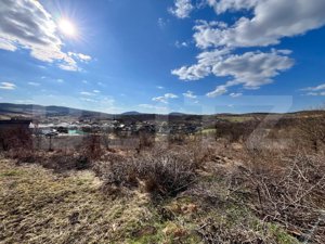 Teren intravilan de vanzare, 11.33 ari, situat in zona Valea Sigmir