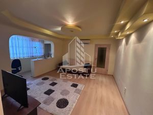 Apartament cu doua camere ,centrala proprie ,AC , in zona Lipovei - imagine 1