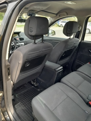 Vând Renault Scenic Megan 