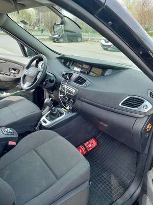 Vând Renault Scenic Megan  - imagine 4