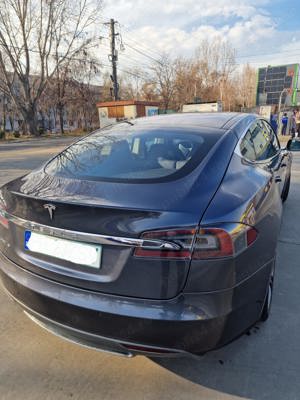 Tesla S85 2014 garantie, eventual schimb cu imobiliare ploiesti sau imprejurimi cu diferenta corecta - imagine 7