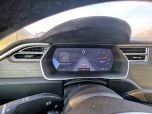 Tesla S85 2014 garantie, eventual schimb cu imobiliare ploiesti sau imprejurimi cu diferenta corecta - imagine 2