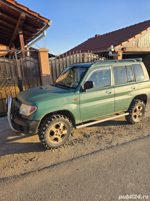 Mitsubishi pajero pinin