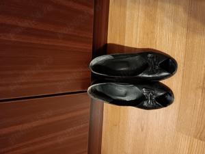 Vand pantofi eleganti, negri, nr. 35,  piele naturala 