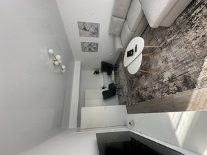 Închiriez apartament cu 2 camere în zona Visani 