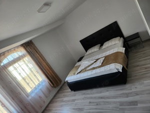 Închiriez garsoniera