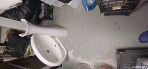 Timișoara, chiuvetă cu pedestral 150  lei 