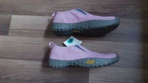 Pantofi noi, marca Keen, damă  