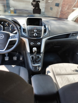 Vând Opel Zafira tourer c
