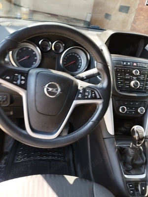 Vând Opel Zafira tourer an 2014