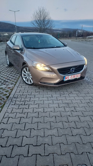 Vând Volvo V40 2013 diesel