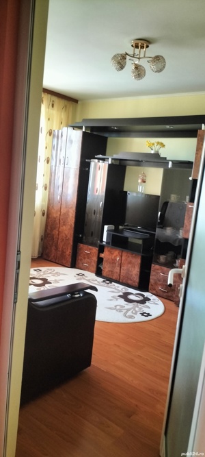 Apartament cu doua camere semidecomandat etaj 8 Viziru 3  - imagine 3