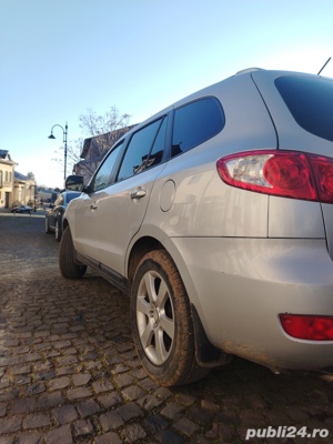 Hyundai Santa Fe  - imagine 3 Hyundai Santa Fe  - imagine 3