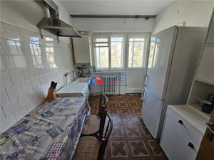 Inchiriere apartament 3 camere, finisaje clasice, Aleea Muscel, cartier Andrei Muresanu - imagine 9