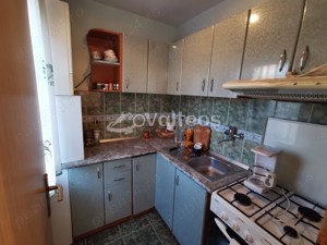 Reșița, apartament 3 camere, etaj 2, Govândari, zona Micro II