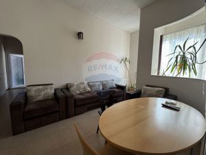 Apartament cu 3 camere în zona Faleza Nord Constanta