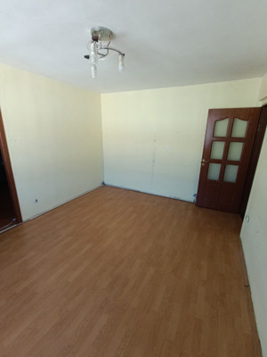 Apartament de 2 camere, decomandat, 41 mp., zona Lama. - imagine 6