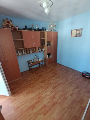 Apartament de 2 camere, decomandat, 41 mp., zona Lama. - imagine 7