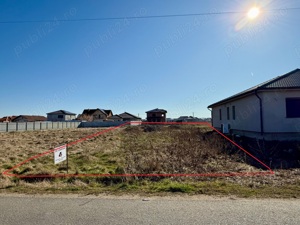 Teren intravilan 1063 mp Livada Sanleani fs.19 ml,cu utilitati(asfalt) - imagine 2