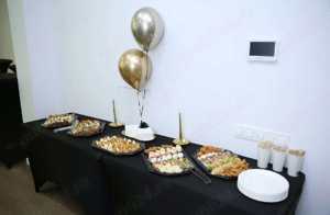 Mese   masa evenimente si mese cocktail    bar si scaune albe lemn - imagine 3