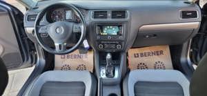 Volkswagen Jetta Limuzina Cutie automata DSG - imagine 4