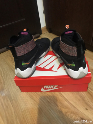 Nike Lebron Soldier 10 Iridescent - imagine 2