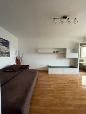 Vanzare Garsoniera 3 minute Mall Vitan 41 mp - imagine 2