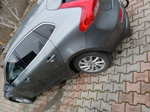 Vând Volvo V 400 2015