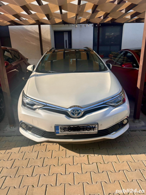 toyota Auris Hybrid