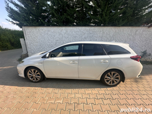 toyota Auris Hybrid - imagine 4