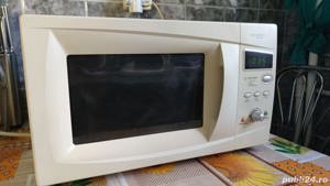 Cuptor cu microunde Daewoo KOG-86AR - imagine 2