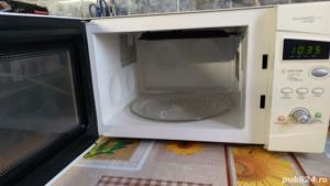 Cuptor cu microunde Daewoo KOG-86AR - imagine 3