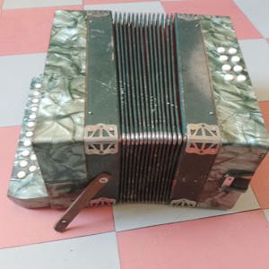 Vând acordeon Weltmeister - imagine 2