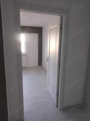 Apartament doua camere parter inalt - imagine 4