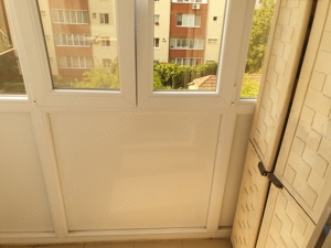 Vând apartament cu 3 camere, etajul 3,zona Sagului  - imagine 9