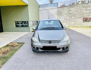 Vând Mercedes Benz A180CDI Elegance 