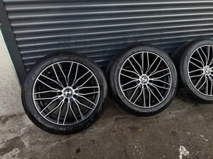 Vand jante BMW R18,bicolore.diamont cut, impecabile,aproape noi,dotate cu cauciucuri DOT 2024 - imagine 4