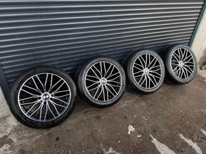 Vand jante BMW R18,bicolore.diamont cut, impecabile,aproape noi,dotate cu cauciucuri DOT 2024 - imagine 3