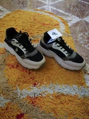 Vand adidasi U.S. POLO ASSN noi cu eticheta in cutie,nr 39