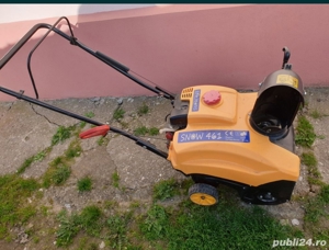 Freza zapada pe benzina.  Putere motor 3Cp cu zgomot redus. Deschidere freza 50 cm Noua.  Impecabila